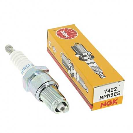 NGK Candela NGK BPR5ES | 4,10 € + IVA